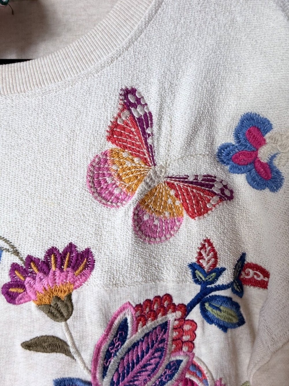 Johnny Was Embroidered Floral Pullover Crewneck Size Medium (0) - Picture 5 of 5